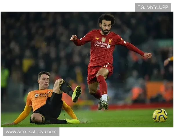 布伦特福德1-0小胜狼队,手抛长传球战术再建奇功 布伦特福德1-0小胜狼队,手抛长传球战术再建奇功